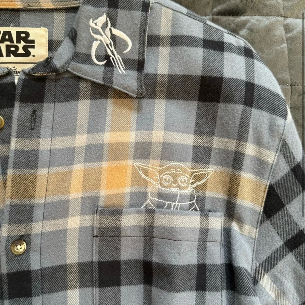 Unisex Mandalorian THIS IS THE WAY The Child Stylish Plaid Button Down - Picture 2 of 3